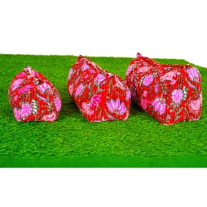 Bolsa pequeña con cremallera, ecológica, de algodón con estampado floral rojo, organizador de cosméticos - Product Image 6