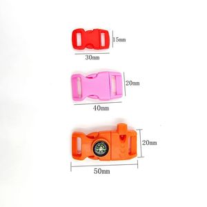 Sifflet d'urgence pour le camping en plein air avec mini boussole intégrée - Product Image 4