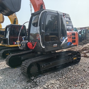 Excavatrice sur chenilles Hitachi Orange ZAXIS 120 d'occasion pour chantier, bon état - Product Image 3