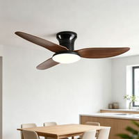 Ventilateur de plafond moderne et épuré avec lumière LED à moteur DC dimmable, 3 pales en bois, corps en fer et abat-jour en acrylique