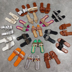 Sandalias Planas para Niñas, Listas para Enviar, Pantuflas de PVC para Exteriores, Chanclas con Parte Superior de PU y Suela de Goma, Colores Variados, Venta al Por Mayor - Product Image 1