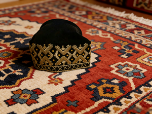 Chapeau ethnique Fila Asinde & Fila Gobi pour tenue traditionnelle nigériane - Product Image 4