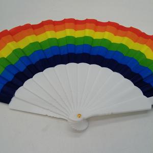 Venta al por Mayor de Regalos Promocionales Empresariales 2025, <span class=keywords><strong>Abanico</strong></span> de Mano de Plástico Arcoíris de 23 cm, Impresión de Marca Personalizada, <span class=keywords><strong>Abanico</strong></span> de Mano Hecho a Mano <span class=keywords><strong>con</strong></span> Diseño de Puntos Metálicos WUYUNG - Product Image 4
