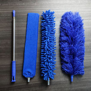 Ensemble de 4 plumes à dépoussiérer bleu royal, extensibles, antistatiques, pour ventilateurs de plafond, bureaux, sous les lits, et zones étroites - Product Image 1