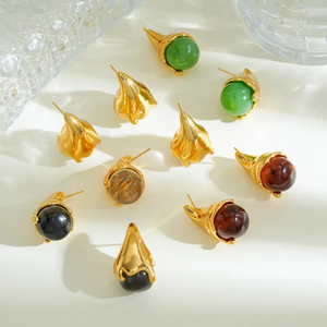 Boucles d'oreilles minimalistes en acier inoxydable 304 plaqué or 18 carats, avec résine en forme de goutte d'eau, électroplaquées, style décontracté et simple pour femmes - Product Image 2