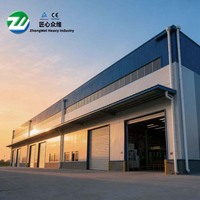 Entrepôt logistique préfabriqué en structure métallique, atelier, bâtiment industriel, bâtiment commercial, entrepôt en structure métallique