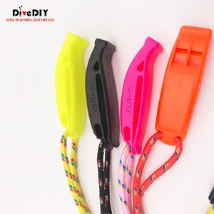 Acil kurtarma için bölünmüş halka veya ip ile güvenlik düdüğü tüm renkler - Product Image 2