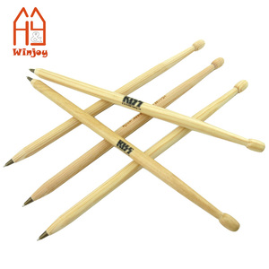 Bolígrafo De Madera promocional personalizado, bolígrafo con forma de baqueta con impresión de logotipo personalizado, tinta negra o azul. - Product Image 2
