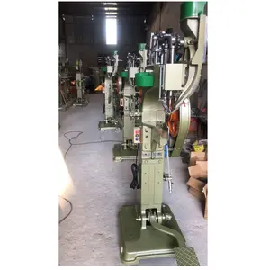 China Fabriek Klinkmachine Buisvormige Blinde Klinknagel Auto Feed Klinknagel Machine Voor Kinderwagen Trolley Stoel