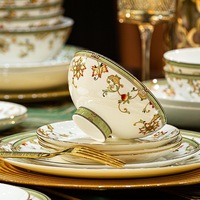 Europäisches Luxus 60-teiliges Bone China Geschirrset „Traumblumen“ – Keramikschalen- und Tellerkombination, High-End-Geschenk für den Einweihungsgeschenk