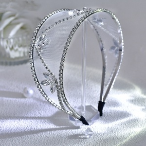 ที่คาดผมกำมะหยี่มุกสไตล์เกาหลีแบบย้อนยุค  สำหรับเจ้าสาวและงานปาร์ตี้  พร้อมตกแต่งได้ตามต้องการ - Product Image 6