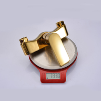 Mitigeur de douche de luxe pour hôtel, à poser sur le rebord de la baignoire, en alliage de zinc doré, sans contact, à poignée unique, avec cartouche céramique, 3 trous