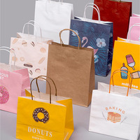 Sac en papier kraft écologique personnalisé avec poignée torsadée pour boulangerie, desserts, biscuits, vente en gros, emballage de détail, fournisseur