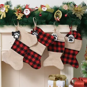 Calcetín Navideño de Lino a Cuadros con Monograma Bordado, Diseño de Hueso de Pescado y Estampado de Búfalo, Estilo Boutique para Perros - Product Image 1