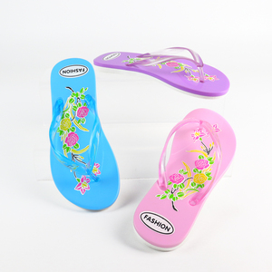 Sandalias Tailandesas Hechas en China para Mujeres Maduras con Correas Intercambiables - Product Image 4