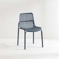 Chaise d'extérieur en polypropylène gris, nouveau design, avec pieds en métal