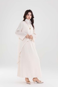 Ensemble 2 pièces personnalisable pour femme musulmane avec <span class=keywords><strong>tunique</strong></span> à col roulé et robe longue modeste - Product Image 2