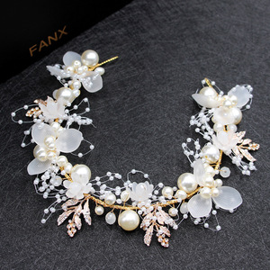 Diadème de princesse en alliage réglable avec cristaux floraux, strass et perles pour <span class=keywords><strong>mariage</strong></span>, fiançailles, bal de promo, photographie - Product Image 5