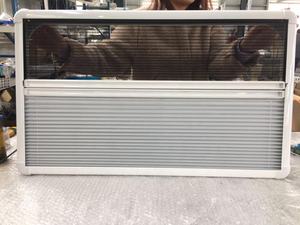 <span class=keywords><strong>Coin</strong></span> rond certifié Emark Fenêtre incurvée pour RV Acrylique et matériau en alliage d'aluminium - Product Image 2