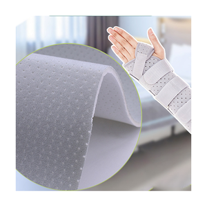 <span class=keywords><strong>Tissu</strong></span> de <span class=keywords><strong>velours</strong></span> perforé respirant avec <span class=keywords><strong>éponge</strong></span> pour le fitness médical de voiture - Product Image 1