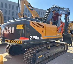 Excavadora Hyundai 220LC-9S Original de Corea, de Servicio Pesado, 20 Toneladas, Usada, en Venta - Product Image 3