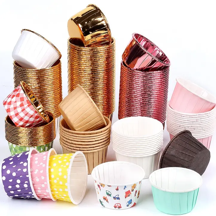 Großhandel Einweg-Muffin becher Edge Curl Coated Paper Dots Dekorieren von Backformen 50PCS Cupcake Liner