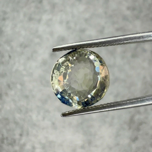 Pierre précieuse naturelle Jai Narayan Gems, saphir Pitambari de Ceylan certifié IGITL, 5,51 carats, forme bleu-jaune, modèle 2500 - Product Image 1