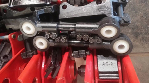 Suspension <span class=keywords><strong>de</strong></span> remorque <span class=keywords><strong>tandem</strong></span> en acier <span class=keywords><strong>de</strong></span> type américain à 2 essieux avec mécanisme à ressort à lames Pièces détachées pour remorques - Product Image 3