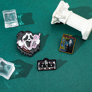 Sming Pin horor film Enamel Pin Halloween Gelap tengkorak logam kerah lencana masker pisau telepon bros Aloi - Product Image 2