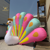 Paon gonflable coloré de conception industrielle pour la décoration d'expositions d'art, de galeries et d'événements, oiseaux gonflables pour festivals de musique