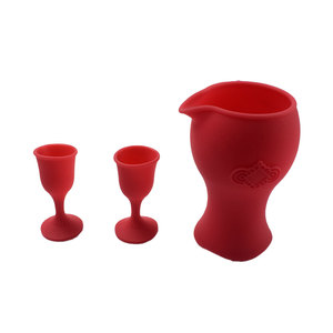 Juego de dispensador de vino de silicona con copas con tallo, boquilla en forma de V y diseño antiderrame para uso en exteriores - Product Image 2