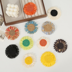 Accessoires de décoration DIY pour sacs de vêtements, fleurs de chapeau tournesol, boucles de serviette, anneaux de serviette en papier, bijoux faits <span class=keywords><strong>main</strong></span> en stock - Product Image 1