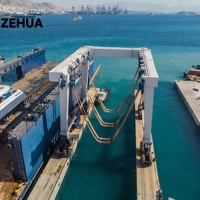 Pont roulant mobile pour bateaux Marina, 100 tonnes, sur pneus en caoutchouc, pour la manutention des yachts et des navires