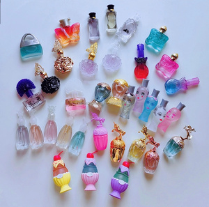 Mini Perfume 2026 en Oferta, 5ml, Muestra en Tubo <span class=keywords><strong>de</strong></span> Ensayo para Mujer, Fragancia en Spray <span class=keywords><strong>de</strong></span> Larga Duración y Lujosa, Tamaño Q - Product Image 1