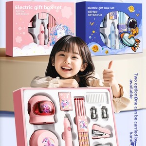Ensemble de papeterie électrique, taille-crayon pour les é<span class=keywords><strong>l</strong></span>èves, boîte cadeau de Noë<span class=keywords><strong>l</strong></span> pour la <span class=keywords><strong>maternelle</strong></span>, fournitures scolaires en gros - Product Image 5
