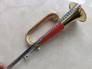 <span class=keywords><strong>Trompeta</strong></span> en D-flat Major Band Bugle Large Brass Marching Horn Profesional Fácil de operar con boquilla 7c - Product Image 4