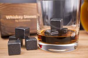 หินแกรนิตวิสกี้ให้ความเย็น (หินเย็น) กล่องไม้ตัวเลือกที่ดีที่สุดสำหรับบูร์บองวิสกี้วิสกี้คนรักหินชุดของขวัญ - Product Image 3