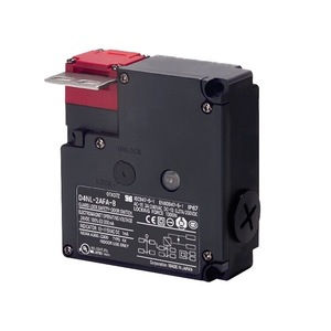 NSK D4NL-2AFA-B สวิตช์ประตูนิรภัย 24V DC โลหะ IP67 กุญแจล็อค ผลิตในประเทศญี่ปุ่น - Product Image 1