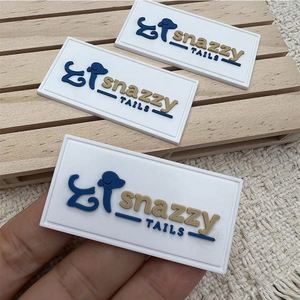 Patchs personnalisés en PVC souple 3D avec marquage à chaud, patchs en silicone à transfert thermique, patchs en caoutchouc à transfert thermique, fabrication de patchs en PVC personnalisés - Product Image 2