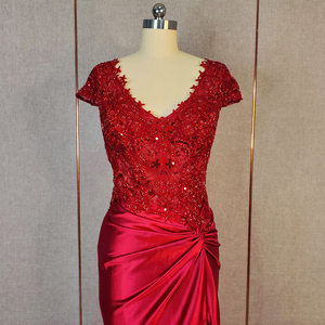 Abiti da ballo in raso elasticizzato bordeaux con scollo a V, corpetto con paillettes e perline, modello a <span class=keywords><strong>sirena</strong></span> con strascico. - Product Image 5