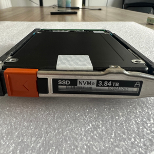 3.84TB NVME SSD <b>Hard</b> Disks Powerstore 500T 1200T 005053704 005053705 005053079 005052921 005648706 1.92TB NVME SSD Emc <b>Hard</b> Disk - Product Image 1
