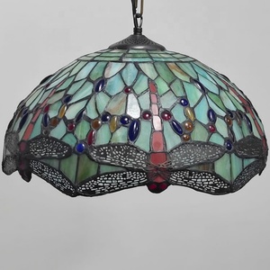 Lámpara de Techo Estilo Tiffany LongHuiJing de 16 Pulgadas de Ancho, Lámpara de Vidrio con Diseño de Libélula Roja, Hecha a Mano, Decoración Vintage - Product Image 4