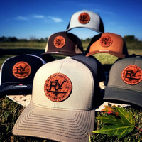 Sombreros deportivos de malla con espalda a presión, logotipo de parche de cuero personalizado de alta calidad, gorra profesional de ala curva, gorra de camionero personalizada