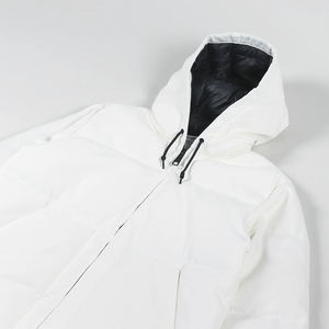 Chaquetas Acolchadas Blancas Personalizadas, Chaqueta de Plumón de Pato de Lujo Impermeable para Hombre - Product Image 4