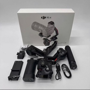 Stabilisateur de cardan portable DJI Ronin RS4 3 axes, 95% neuf, original, charge utile 3 kg, pour appareil photo reflex numérique et hybride, tournage vidéo professionnel - Product Image 1