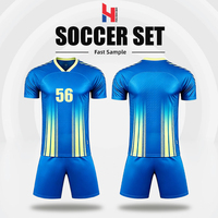 Tenue de football pour hommes avec short, ensemble de maillot de foot personnalisé, sublimation intégrale, respirant, anti-humidité, kit de football