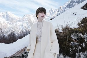 Nouvelle Collection Manteaux Femme Tendance AMELIE BELTED KIMONO COAT en Cachemire du Vietnam, Chaleur Supérieure, Fermeture Longue à Ceinture, Manteau d'Hiver pour Femme - Product Image 5