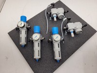 Lot de 5 distributeurs de régulateurs électromagnétiques pneumatiques pour commande robotique 24 V CC, neufs, authentiques, en stock, avec garantie d'un an.