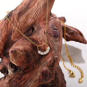 สร้อยคอจี้รูปหูแมวแฟชั่น สแตนเลสชุบทอง 18K ประดับเพชรซิคอน สำหรับผู้หญิง เป็นของขวัญ - Product Image 2