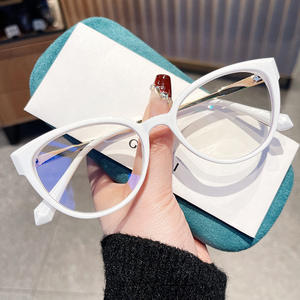 Qianai – monture de lunettes œil-de-chat, verres Tr90, protection contre la lumière bleue, pour femmes, design irrégulier à la mode - Product Image 4